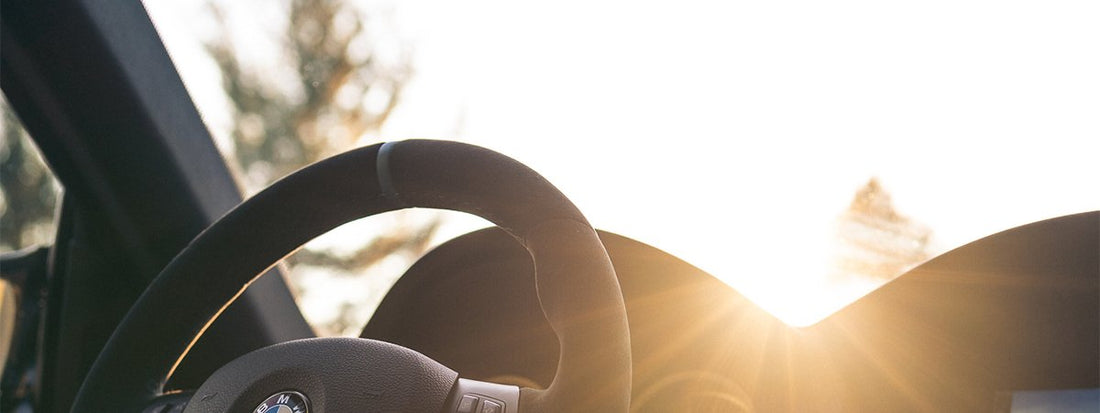 HOW TO CLEAN YOUR CAR WINDOWS WITHOUT STREAKS