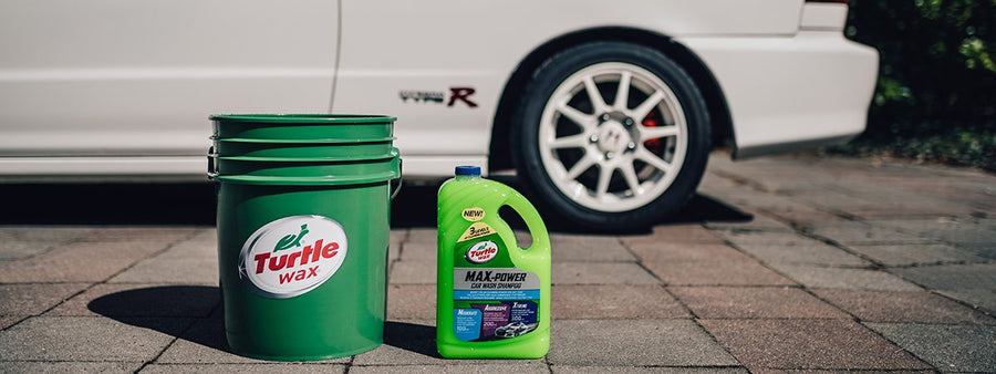 HOW TO PROVIDE THE PROPER CONVERTIBLE TOP CARE