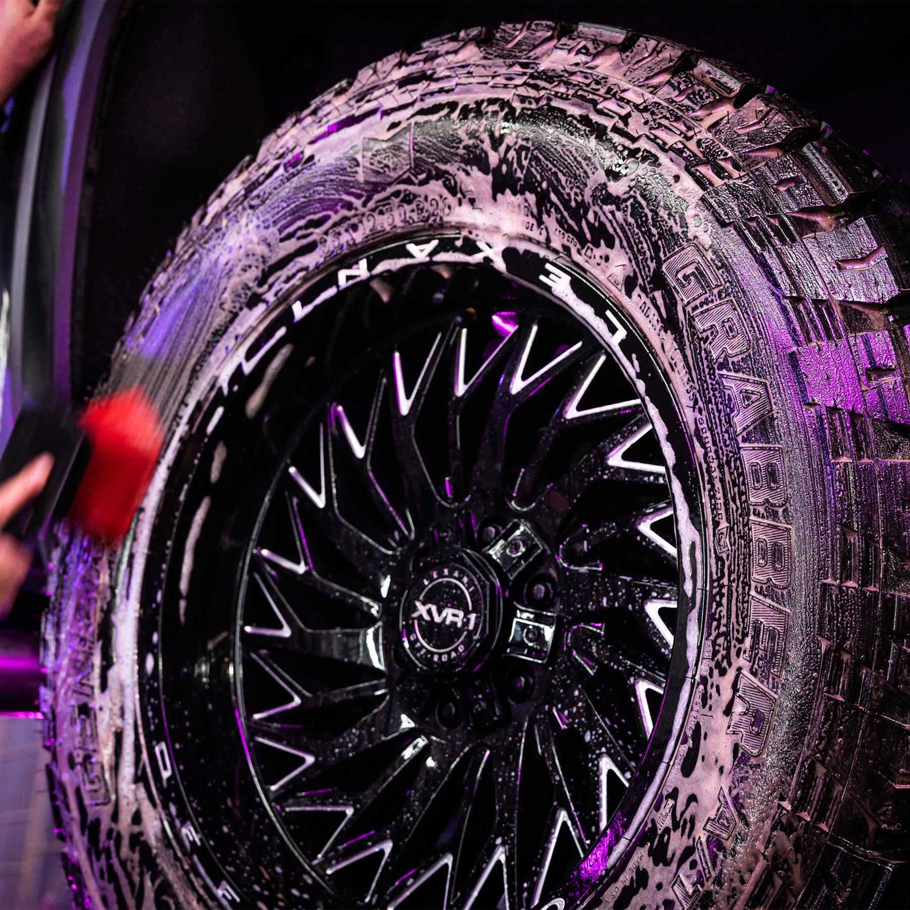 All Tire Clean & Prep 32oz | Wheel & Tire | Mister Cartoon